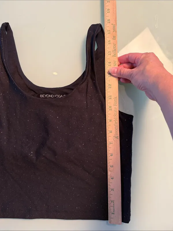 Beyond Yoga Black Speckle Crop Tank size large - Image 4