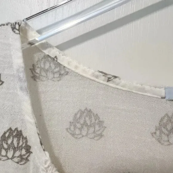 EBERJAY Breezy Weave Cover-up in Lotus‎ Bloom Natural & Sage Grey and size M/L - Image 4