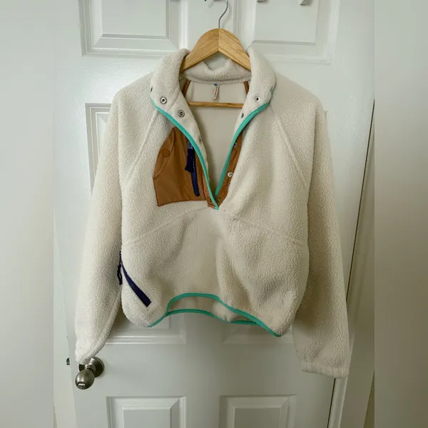 FP Movement by Free People Cream Sherpa Pullover with Tan Trim and Blue Accents - Image 5
