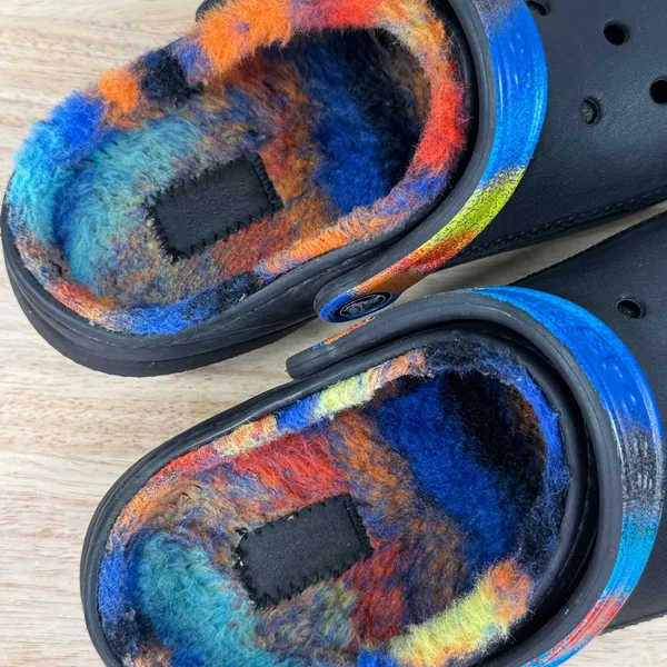 Crocs Classic Tie‎ Dye Faux Fur Lined Slip On Clogs Black Multi Womens Size 6 - Image 8