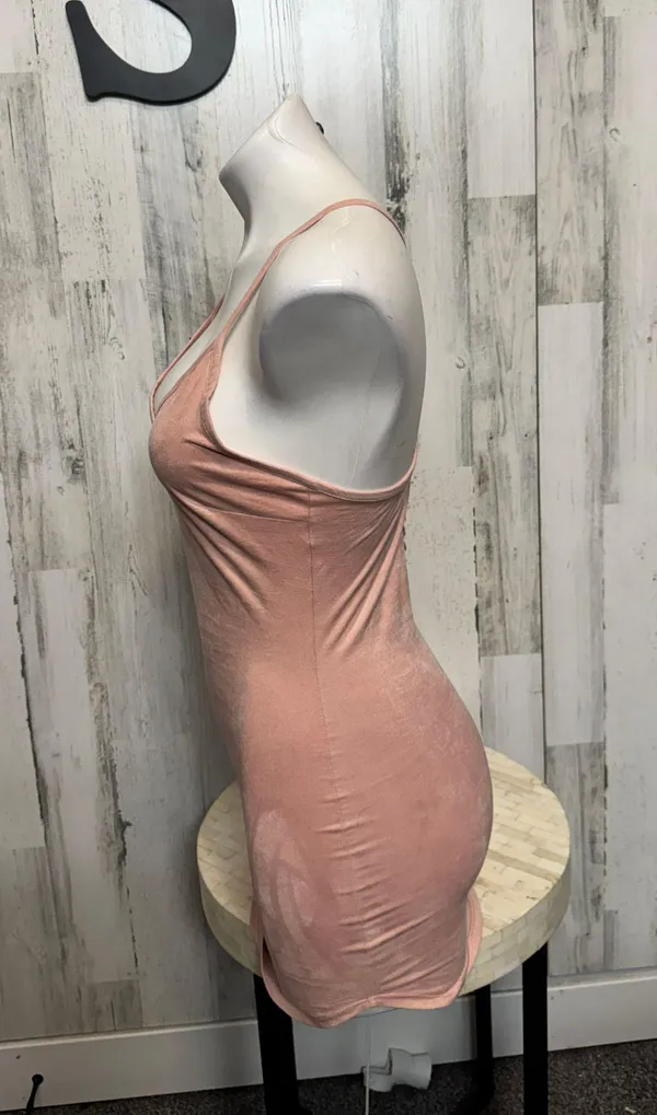 Windsor Pink Velvet Dress - Image 6