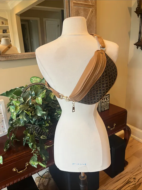 Tan crossbody Fanny Pack Belt Bag - Image 2