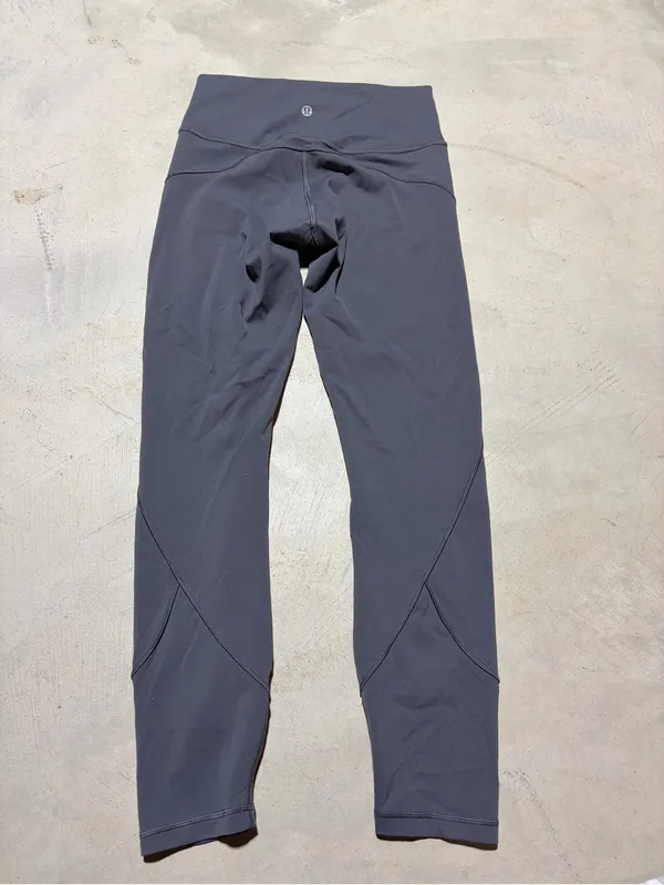 Lululemon in movement 7/8 Gray Leggings 6 - Image 4