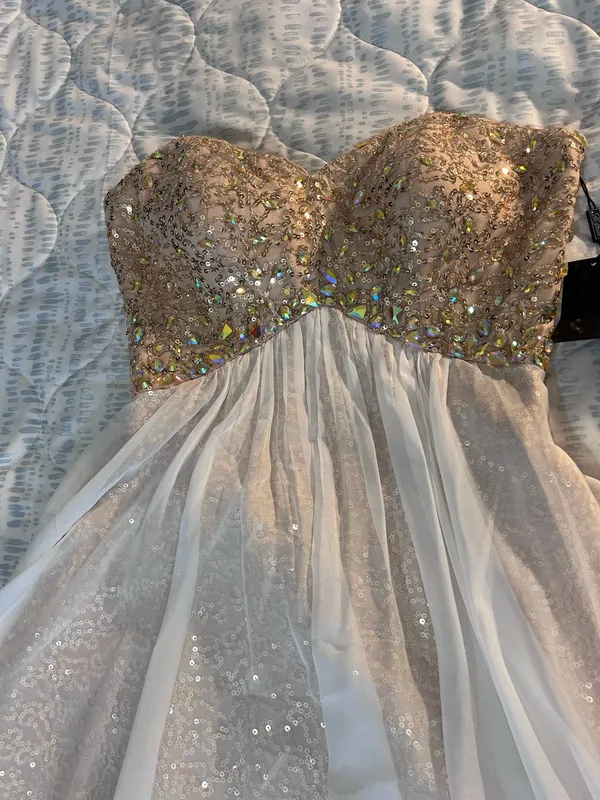 La Femme 19452 NWT White Gold Sequin Strapless Cocktail Dress Size 2 - Image 2