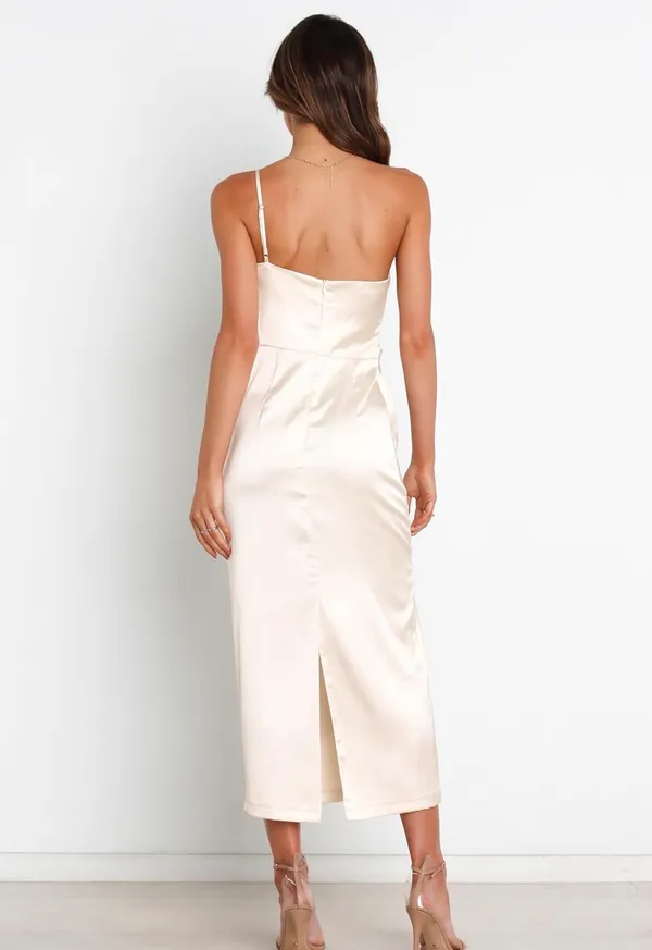 Women’s one shoulder petal and pup white dress nwt - Image 2