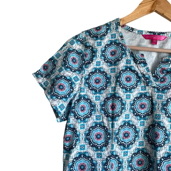 Beyond Scrubs Women Scrub Top L Blue Medallian Medical Uniform‎ Nurse Workwear - Image 4