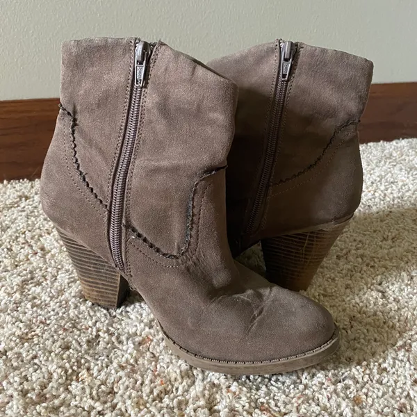 Mossimo Fringe Booties - Image 6