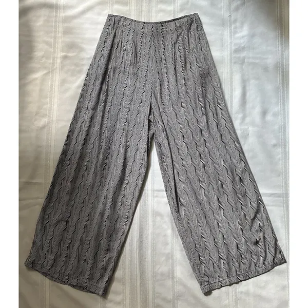 Valija wide-leg trousers, size 6, cream/black, viscose, geometric print. - Image 3