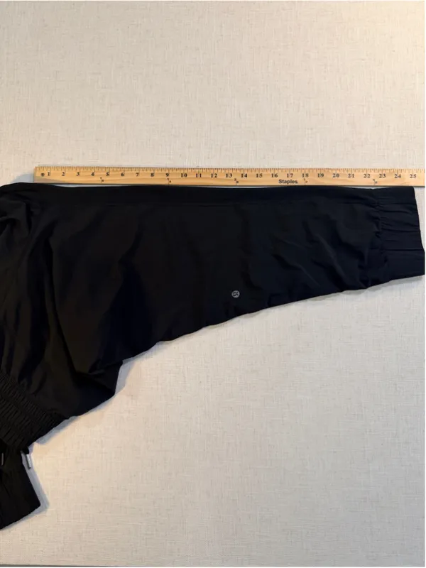 lululemon Tearaway Pant Women’s Size 8 Black Side Snap 25” Inseam - Image 5