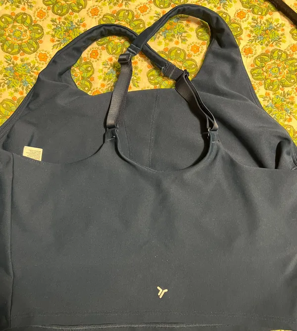 Old Navy Powersoft workout Tank - Image 2