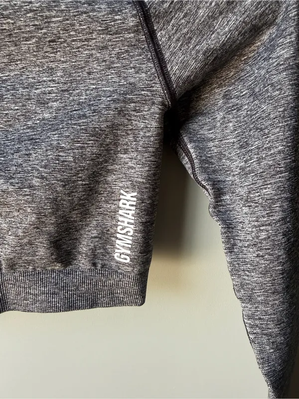 Gymshark XS Gray Seamless Long Sleeve Crop Top Athletic Workout Shirt Women’s - Image 4