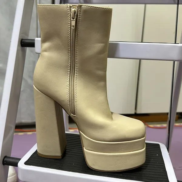 Source Unknown Sassy Cream Platform Boots Chunky Heel Square Toe Side Zipper Womens 5 - Image 10