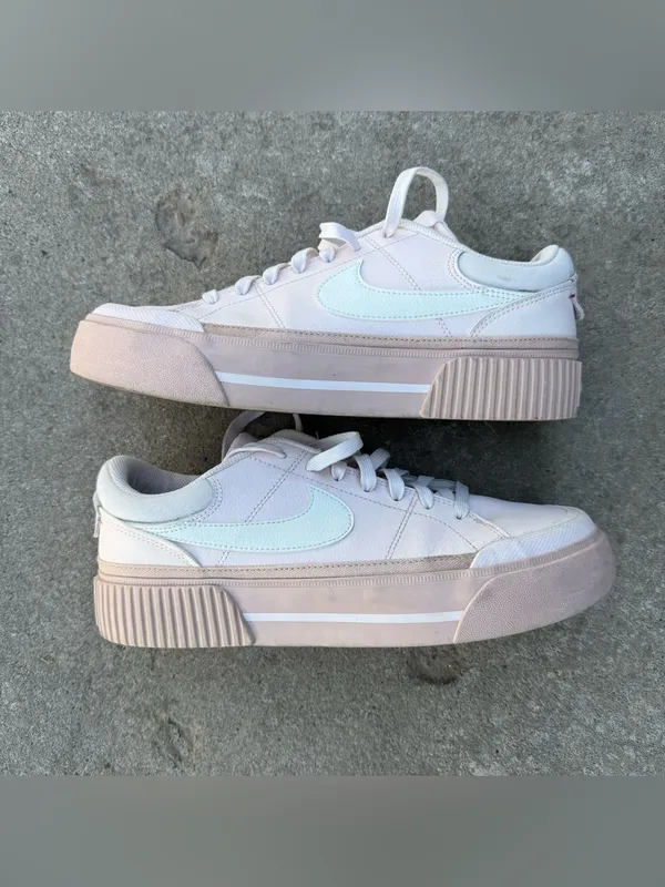 Nike Court Legacy Lift Women's Platform Sneaker - Light Pink/White Size 10 - Image 2