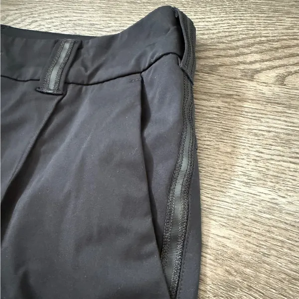 Lululemon Club Short Women's Size 8 Black 9" Golf Tennis Stretch Shorts - Image 9
