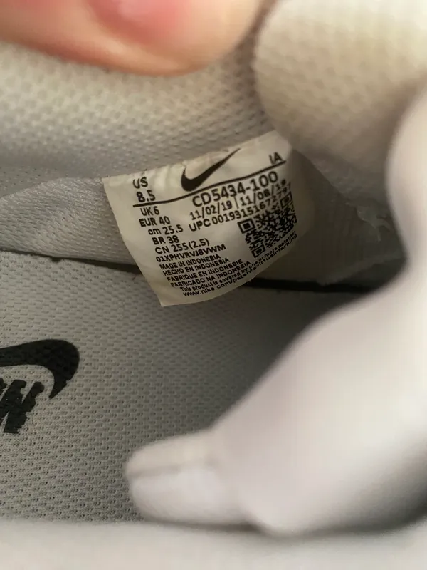 Nike Court Vision Low Sneakers - Image 10