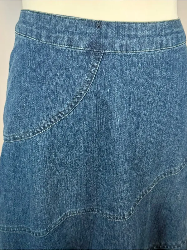 VINTAGE Y2K-era Baccini denim paneled maxi skirt size 6 - Image 2
