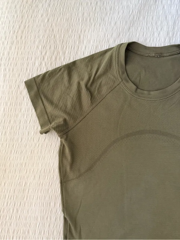 Lululemon Swiftly Tech Cropped Short-Sleeve Shirt 2.0 - Image 3