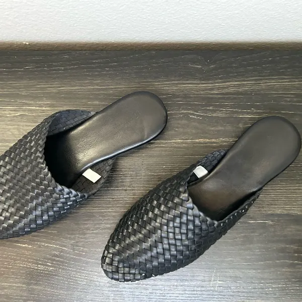 Universal Threads Loafers Black Woven Slip-On Loafers - Stylish Casual Comfort 7 - Image 2