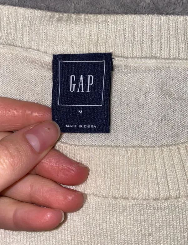 Gap Sweater - Image 3