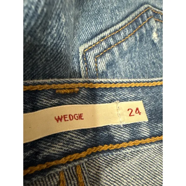 Levi's Wedgie Women's Blue Distressed High Rise Crop Skinny Denim Jeans Size 24 - Image 4