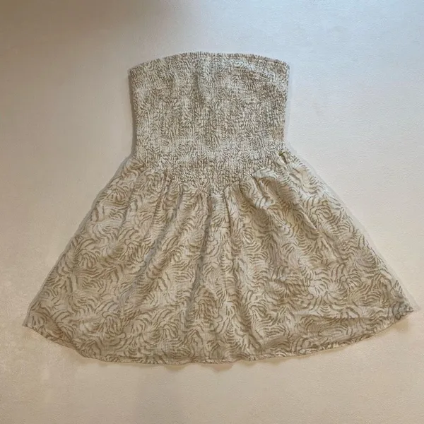 Universal Threads Smocked Strapless Mini Dress Cream Beige Print Size Medium - Image 2