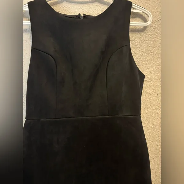 Sadie & Sage Black Sleeveless Mini Dress - Image 2