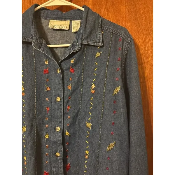 Casey and Max Denim Button Up Shirt Womens Size M, Embroidered Flowers - Image 2