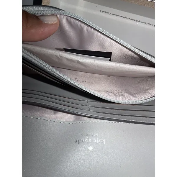 Kate Spade‎ Glimmer Boxed Medium Flap Wristlet Silver Wallet KE447 NWT $199 MSRP - Image 3