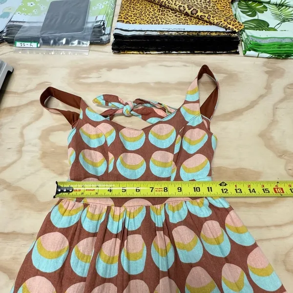 Judith March Brown Geometric Crescent Print Linen Blend Cutout Tie Back Dress S - Image 11