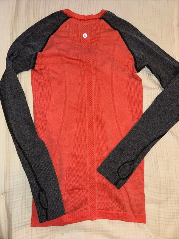 Lululemon Run: Swiftly Tech Long Sleeve Shirt size 4 - Image 4