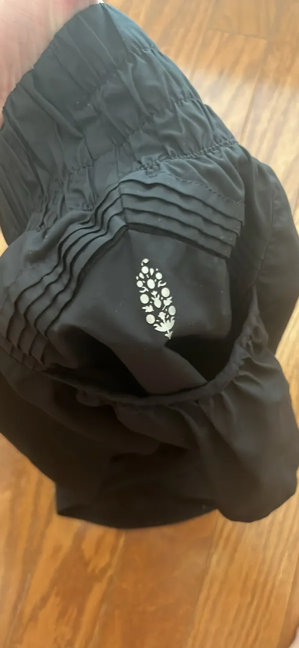Free Peopleshorts - Image 4