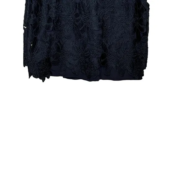 Ann Taylor Women's Top Embroidered Floral Sleeveless Tie Back‎ Crew-Neck Medium - Image 4