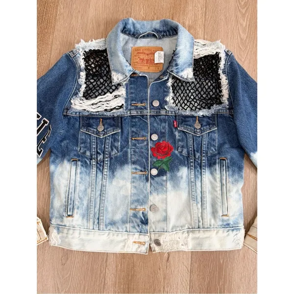 Levi’s Custom Distressed Denim Jacket Rose Patch Bleach Wash Women’s Small - Image 2