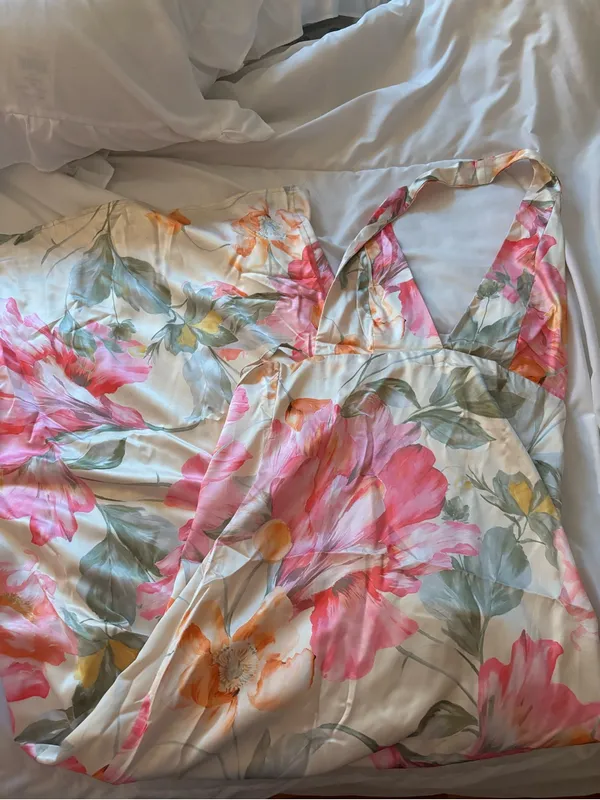 Source Unknown Cream Floral Maxi Dress halter neck open back - Image 3