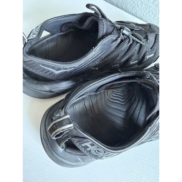 Hoka One One Hopara hiking sandals in Black/Black. Women's US size 8.5. - Image 6