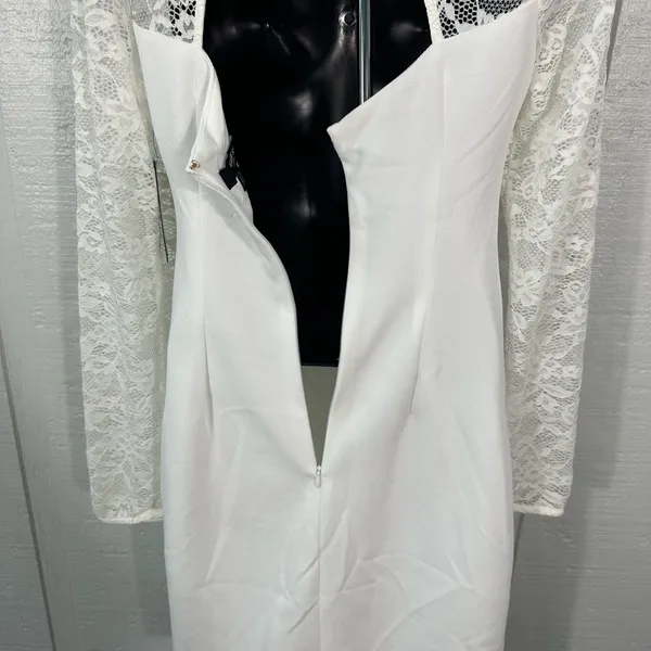 Guess Women’s White Bodycon Dress with Lace Sleeves Size 8 NWT - Image 10