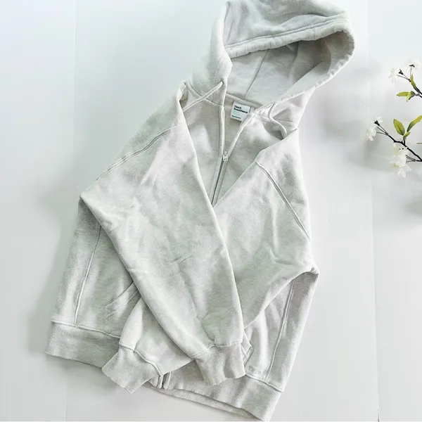 Aritzia TNA Women’s Sweatfleece Cozy Fleece Boyfriend Fit Top Zip Up Sweatshirt - Image 11