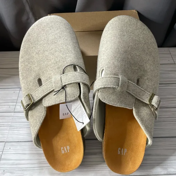 GAP Women's Beige Felt Mule Clogs with Buckle - Image 2