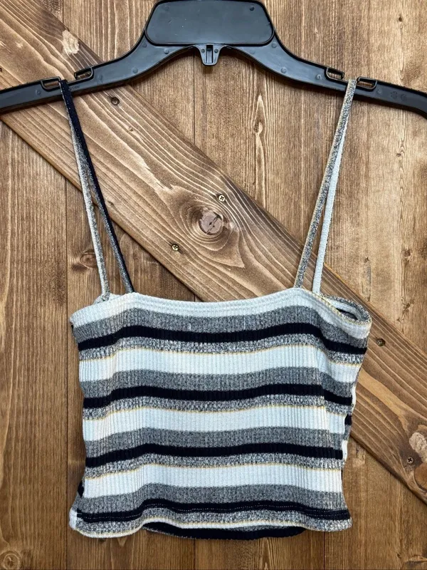 The Noise Tribe Women’s S Black Gray Striped Knit Cropped Cami Tank Top Metallic - Image 4