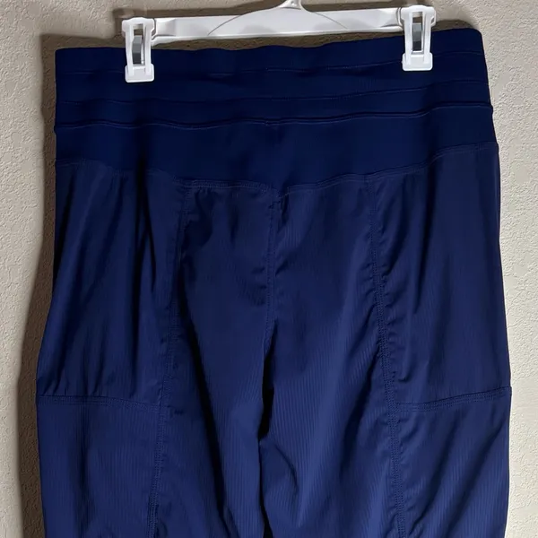 Lululemon Dance Studio Pants Unlined 33” blue size 12 - Image 4