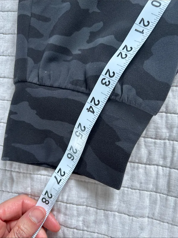 Athleta Salutation camo, gray, black jogger nylon comfy high rise pants L - Image 5