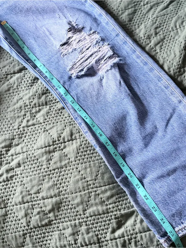Levi's Premium Ribcage Straight Ankle Distressed Light Wash Jeans Size 28 - Image 8