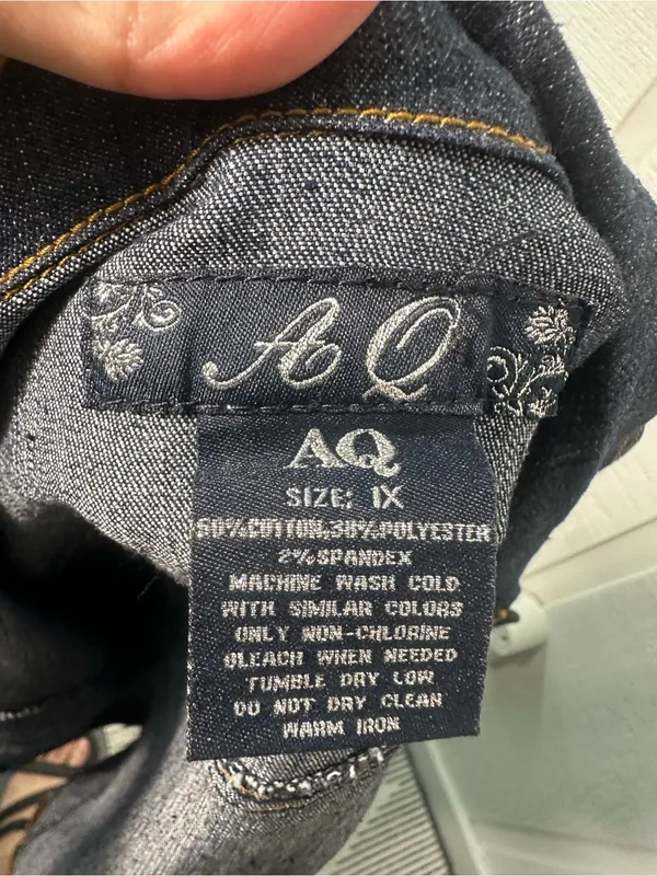 AQ Denim Jacket Size 1X EUC - Image 7