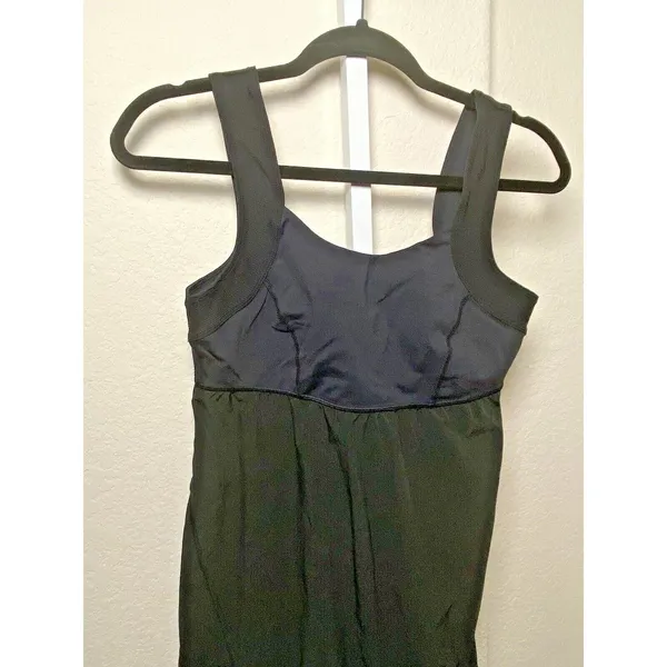 Lululemon Run‎ Chase Me Tank Top SZ 8 Black Adjustable Hem Active Running Yoga - Image 2