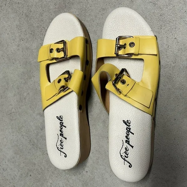 Free People Fiona Yellow Croc Buckle Stud Accent Wooden Cushioned Clogs 41 - Image 3