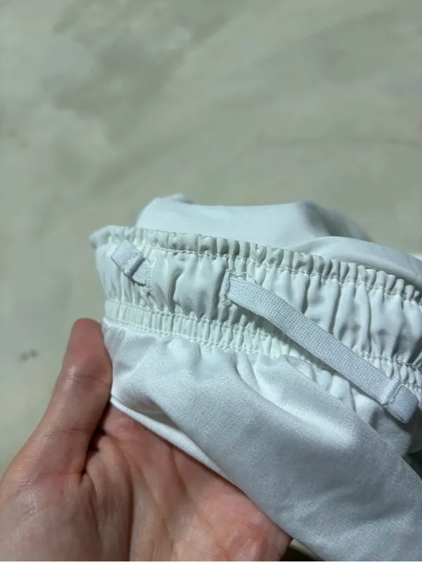 Nike Women’s White Running Shorts XL - Image 7