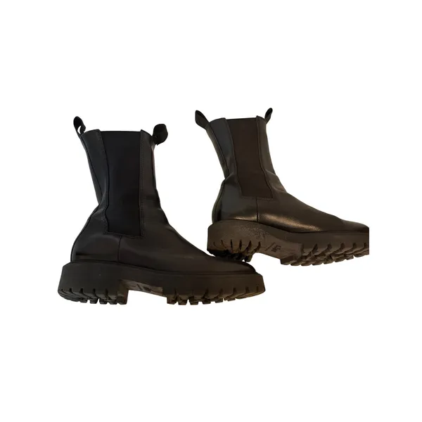 LAST Women Leather Boots 40 Black Rocky Chelsea Lug Sole Platform Pull On Edgy - Image 11
