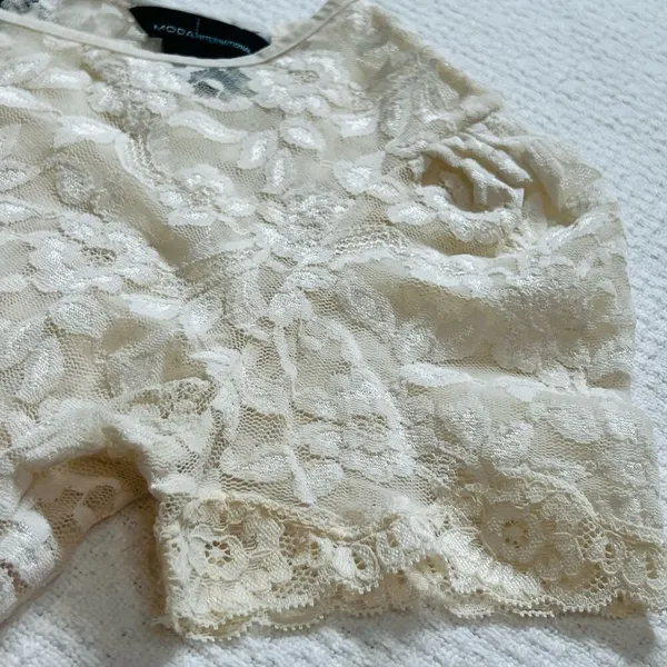 VS MODA Intl Lace Top Y2K Boho Sm Cream Back Zip-Up - Victoria’s Secret Holiday - Image 3