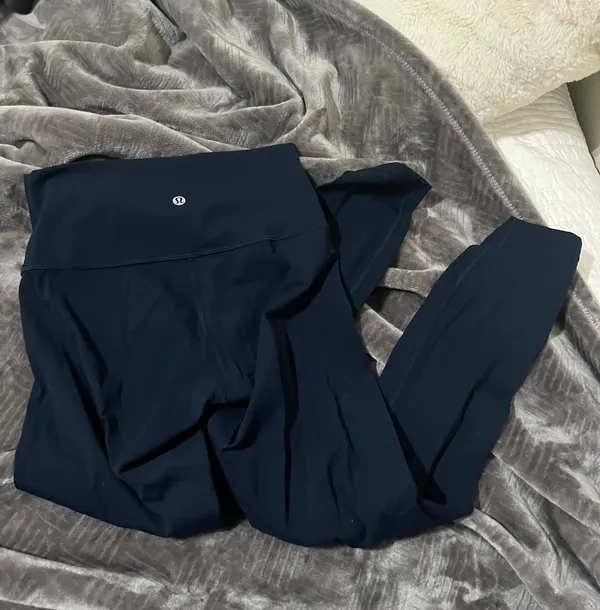 Lululemon Navy Leggings - Image 3