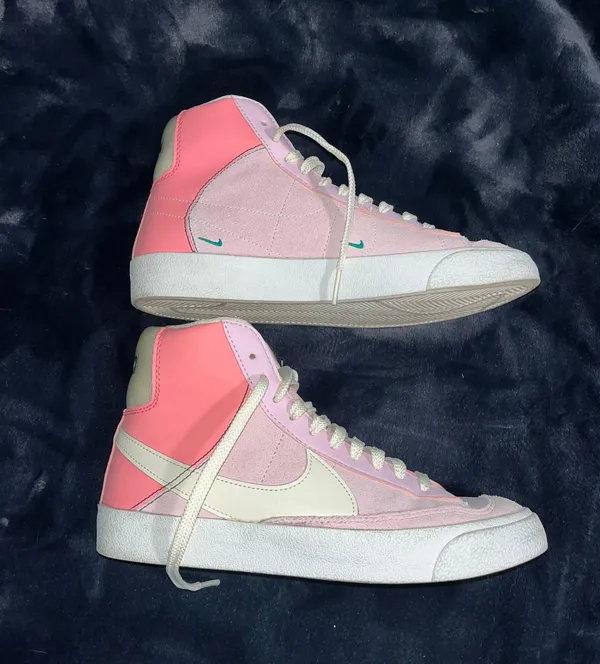 Nike Pink Blazers - Image 2